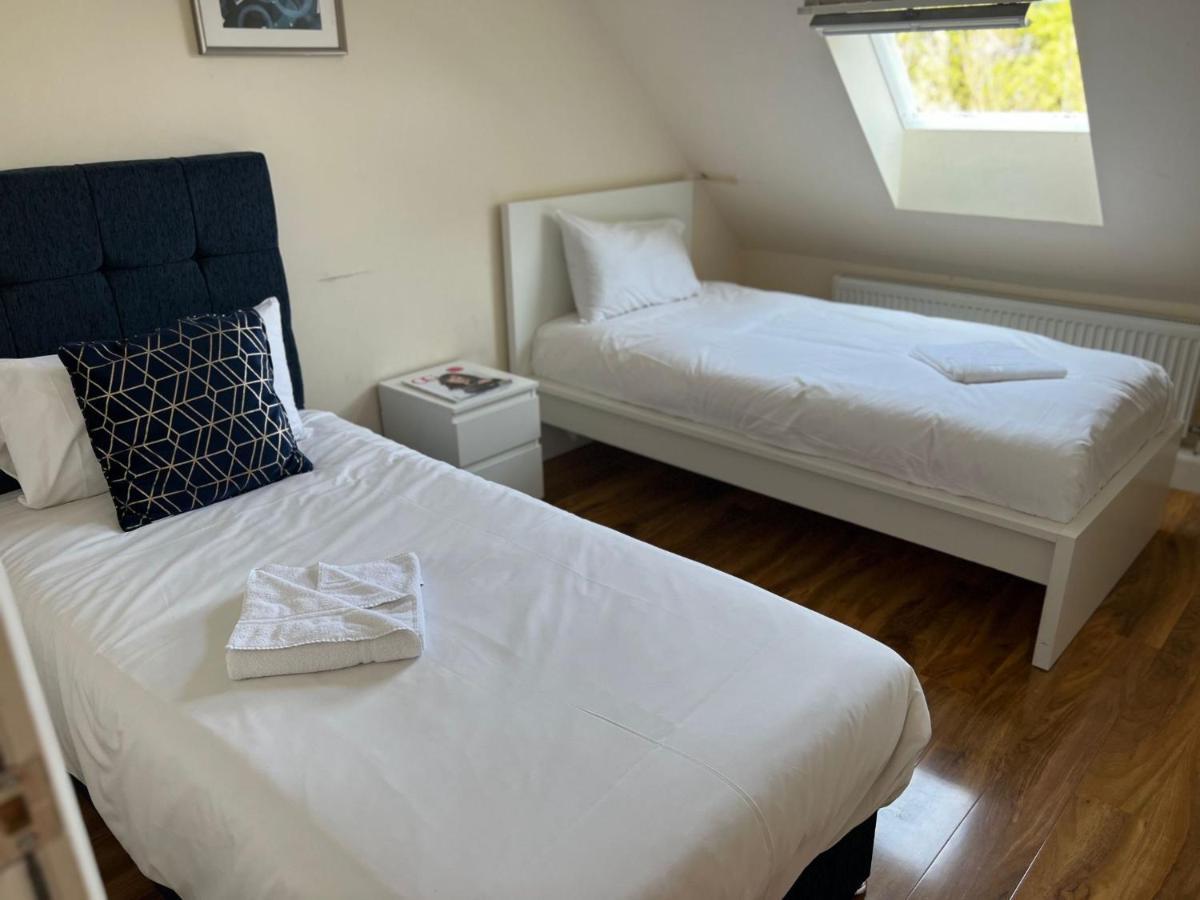 Rc Airport Rooms Stanwell Exteriör bild