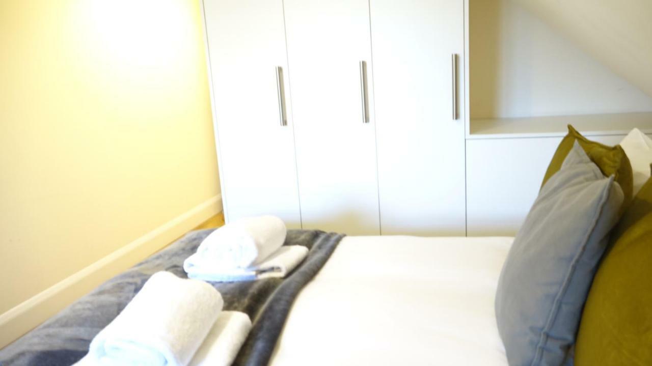 Rc Airport Rooms Stanwell Exteriör bild